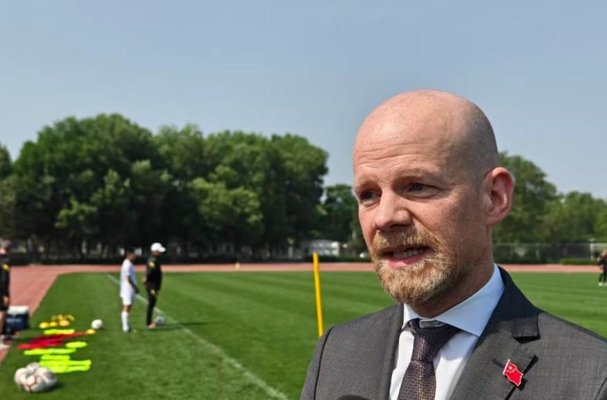 爱游戏体育app下载-FIFA秘书长:希望中国青少年能出现在各级世界杯赛场上